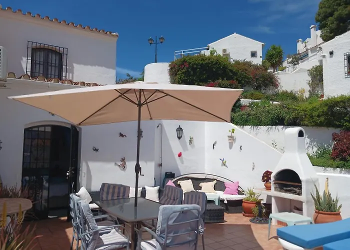 Two Bedroom With Large Terrace And Views In Capistrano, 公寓